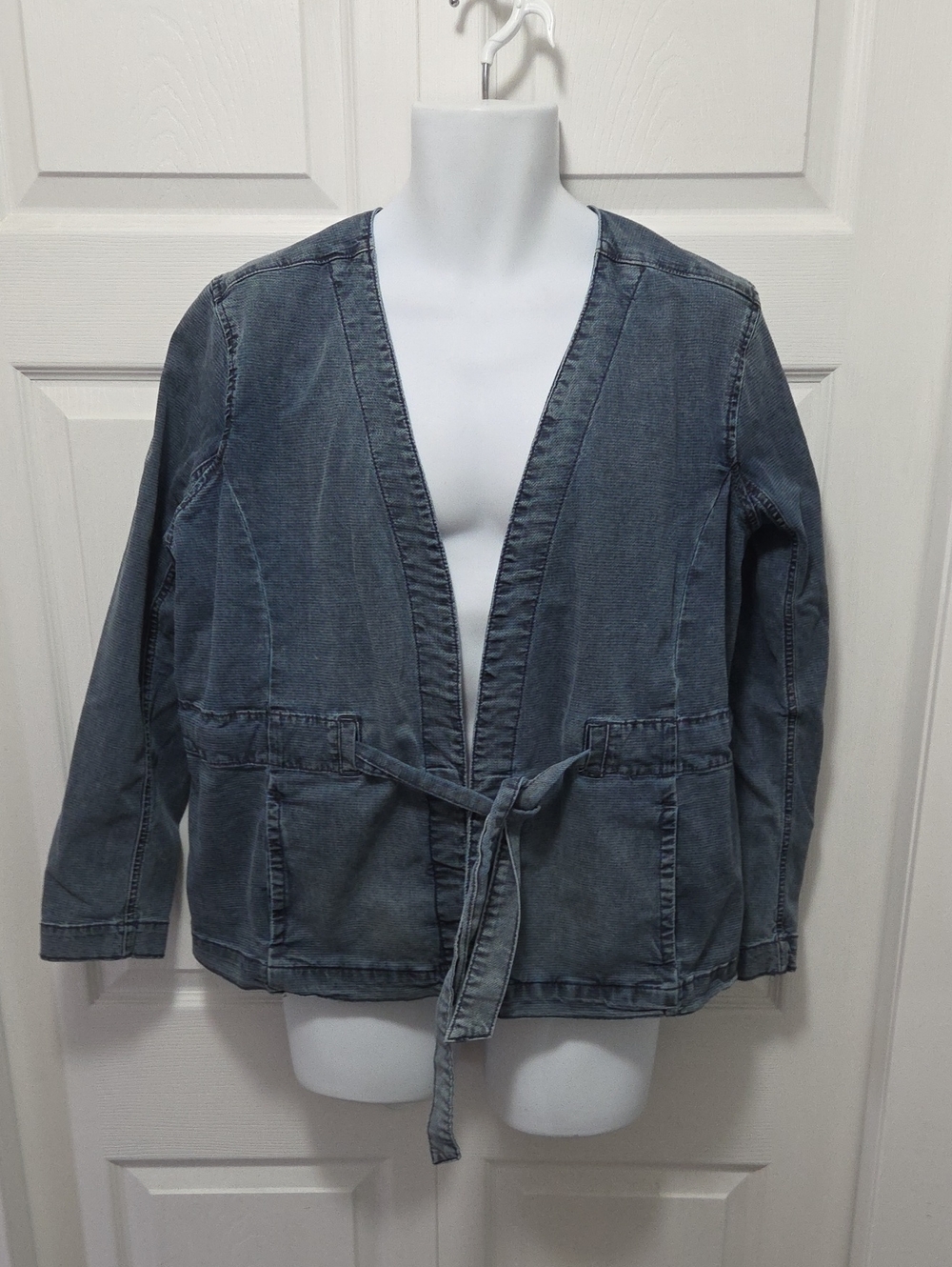 FDJ Size Large Tie-Waist Washed Blue Denim Jacket